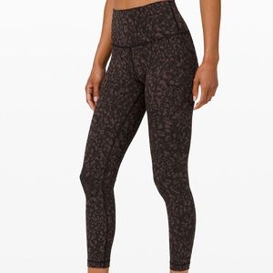 NWT Lulu Wunder Under Tight 25” Wild Thing Camo 6